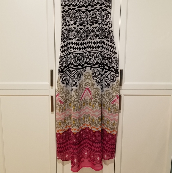 Old Navy maxi dress - Picture 2 of 7